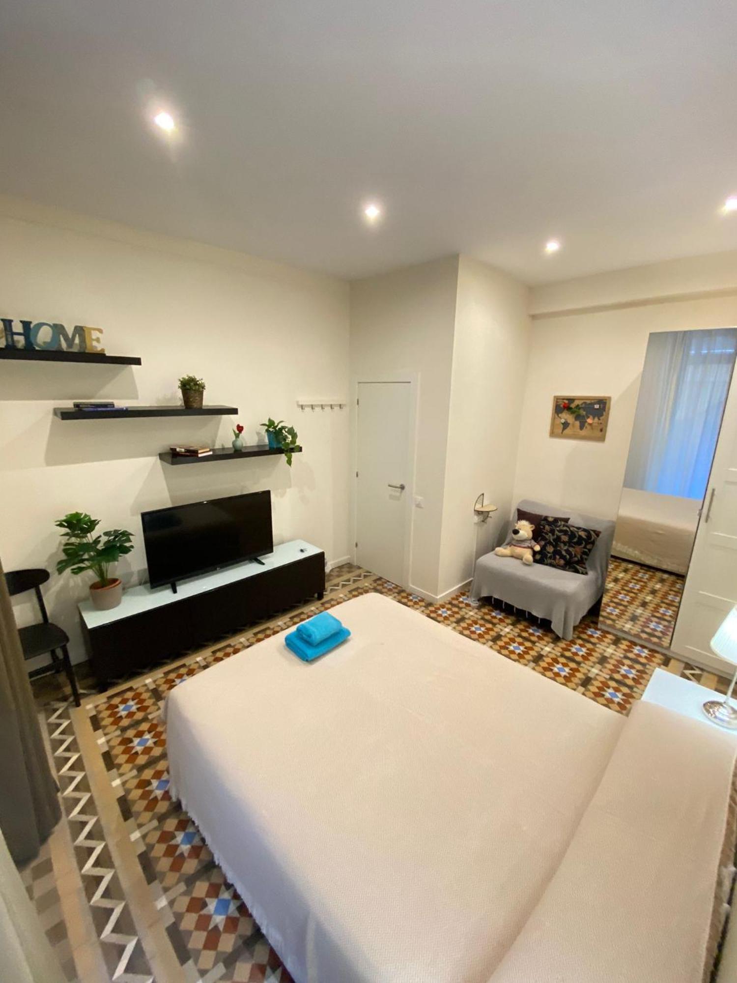 Rooms Balmes Barcellona Esterno foto